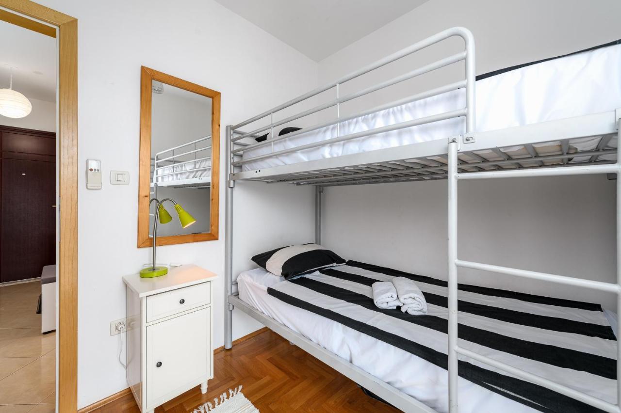 Apartment Ares 13 In Umag Center Exteriör bild